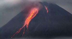 Volcán Semeru. Foto: Twitter