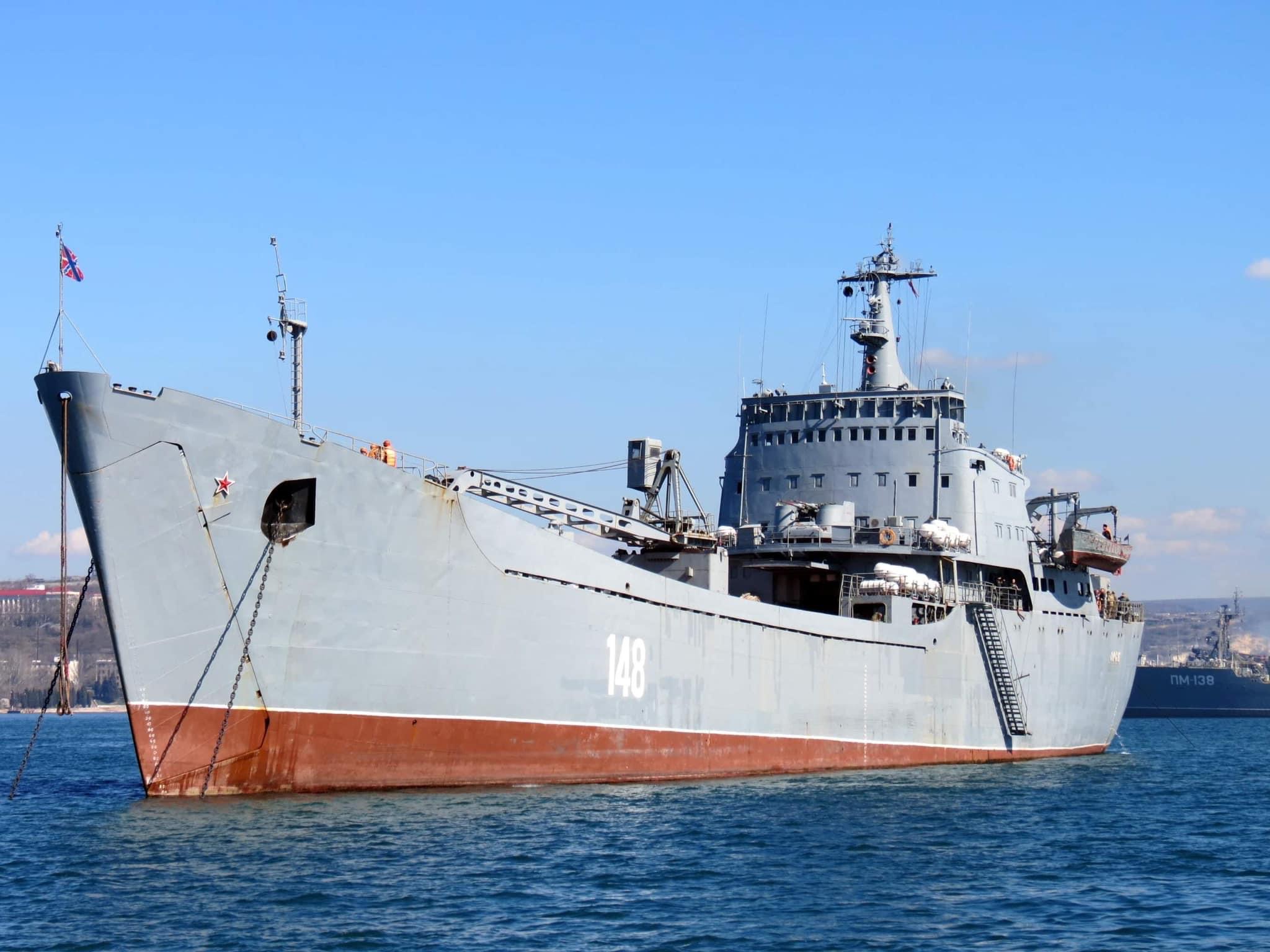 Ucrania anunció la destrucción de un buque ruso de desembarco