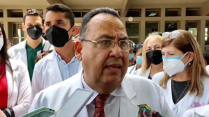 Presidente encargado del colegio de médicos de ese estado, Juan Carlos Velazco. Captura de pantalla.