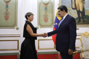 Nicolás Maduro recibe a la primera dama de Colombia. Foto: Twitter @luchaalmada.