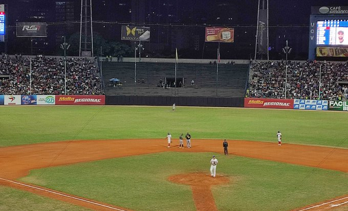 Estadio Universitario de Caracas. Foto: Raúl Zambrano Cabello.